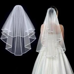 Elegant White Bridal Veil